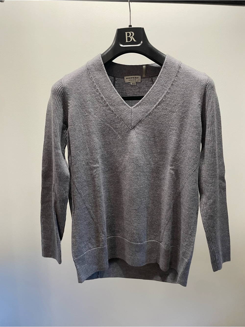 Women's V-Neck Sweater in Gray